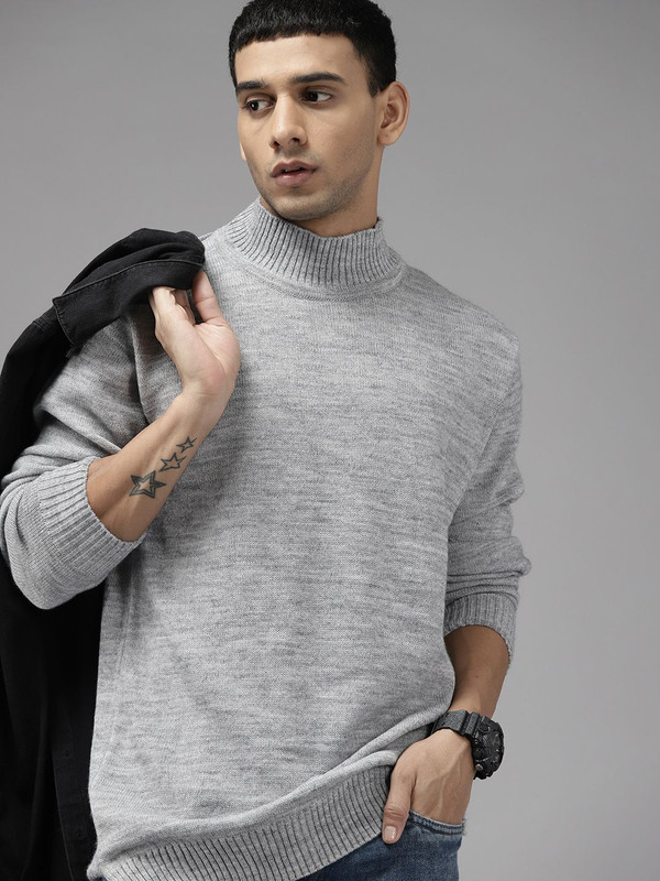 Roadster Solid Turtle Neck Casual Men Grey Sweater